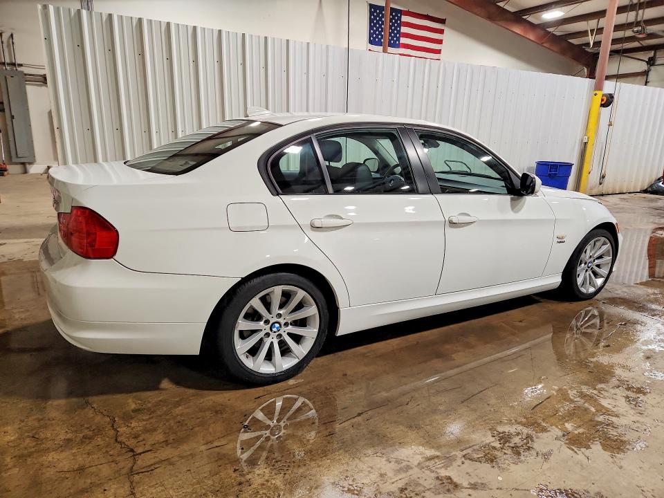 57712866 :رقم المزاد ، WBAPK5G51BNN31718 vin ، 2011 Bmw 328 مزاد بيع