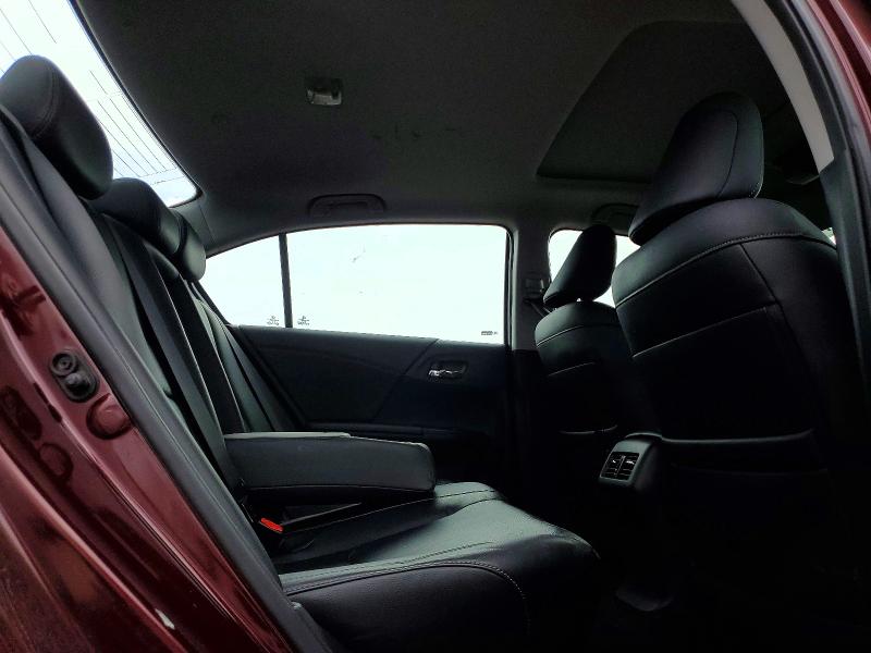 56145906 :رقم المزاد ، 1HGCR2F05HA802265 vin ، 2017 Honda Accord مزاد بيع