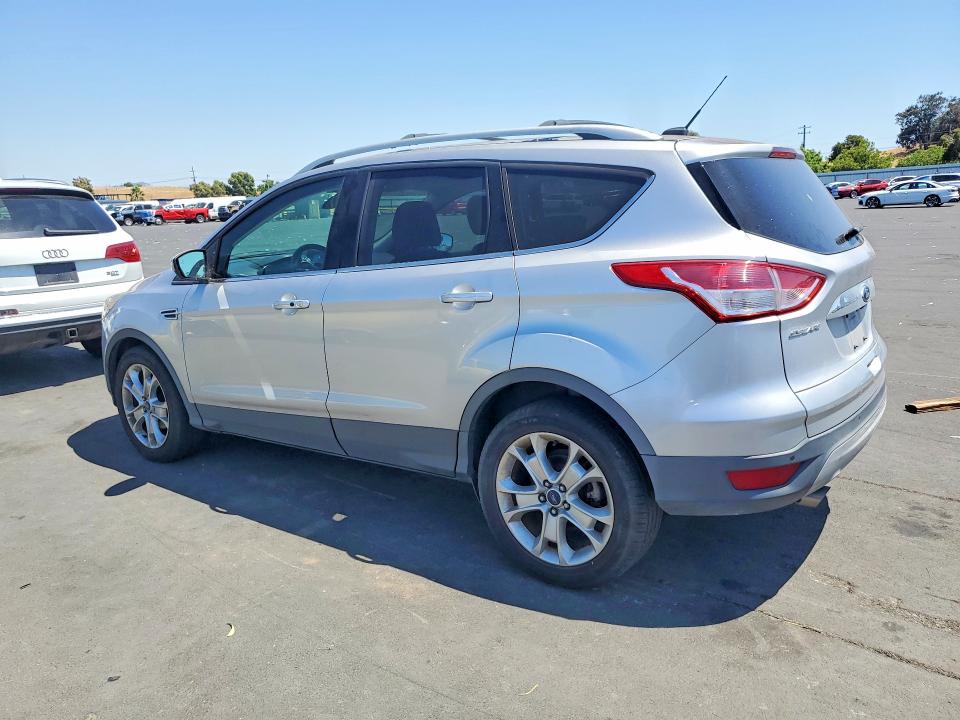 Продажа на аукционе авто 2015 Ford Escape, vin: 1FMCU0JX5FUB07782, номер лота: 57701216