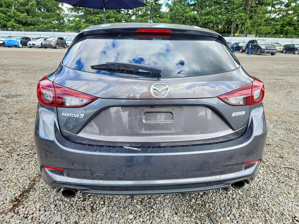 56684886 :رقم المزاد ، 3MZBN1L37JM176254 vin ، 2018 Mazda 3 مزاد بيع