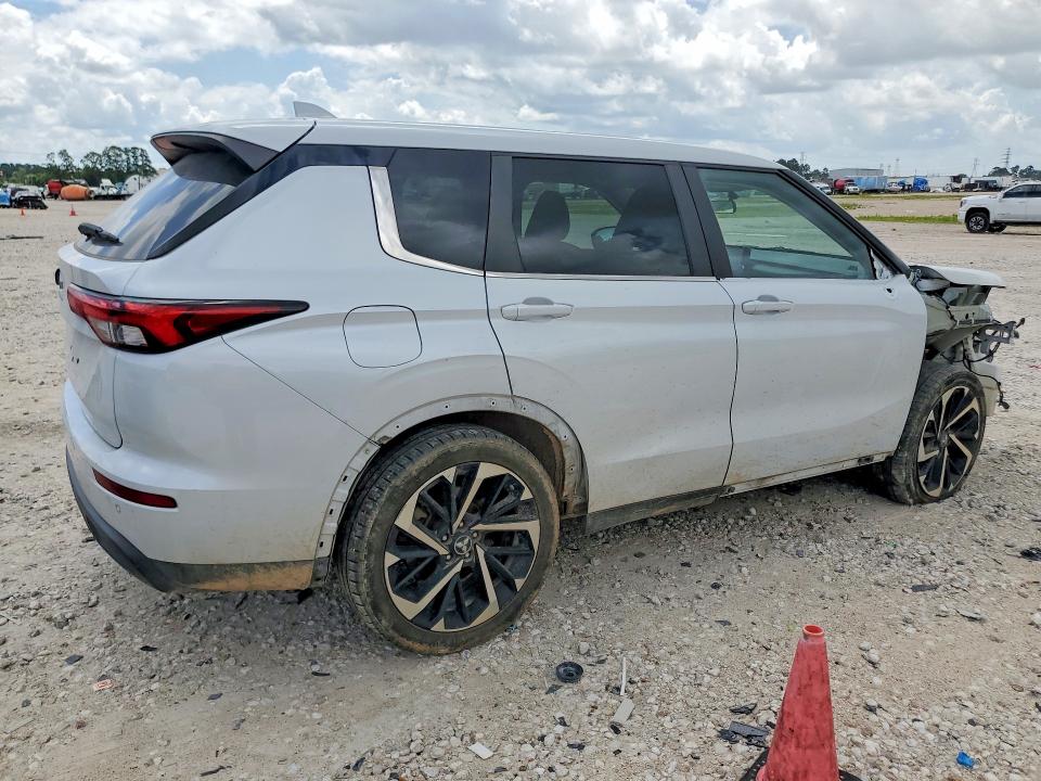 2022 Mitsubishi Outlander მანქანა იყიდება აუქციონზე, vin: JA4J3TA87NZ048111, აუქციონის ნომერი: 54820366