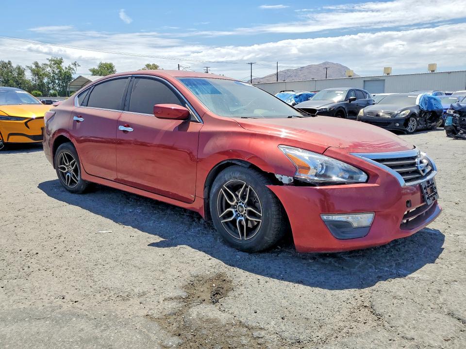 2015 Niss Altima მანქანა იყიდება აუქციონზე, vin: 1N4AL3APXFC219716, აუქციონის ნომერი: 57174386