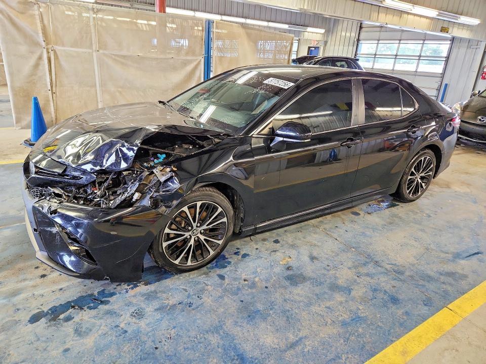 Auction sale of the 2018 Toyota Camry, vin: 4T1B11HK8JU084964, lot number: 57757256