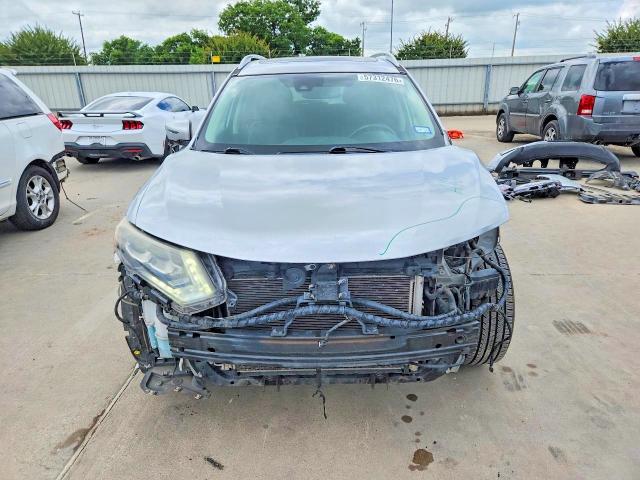 2017 Nissan Rogue მანქანა იყიდება აუქციონზე, vin: 5N1AT2MT2HC754793, აუქციონის ნომერი: 57312476