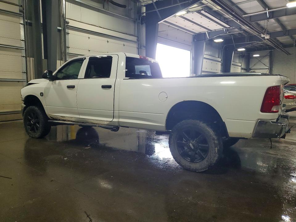 56512366 :رقم المزاد ، 3C6UR5HLXGG260499 vin ، 2016 Ram 2500 مزاد بيع