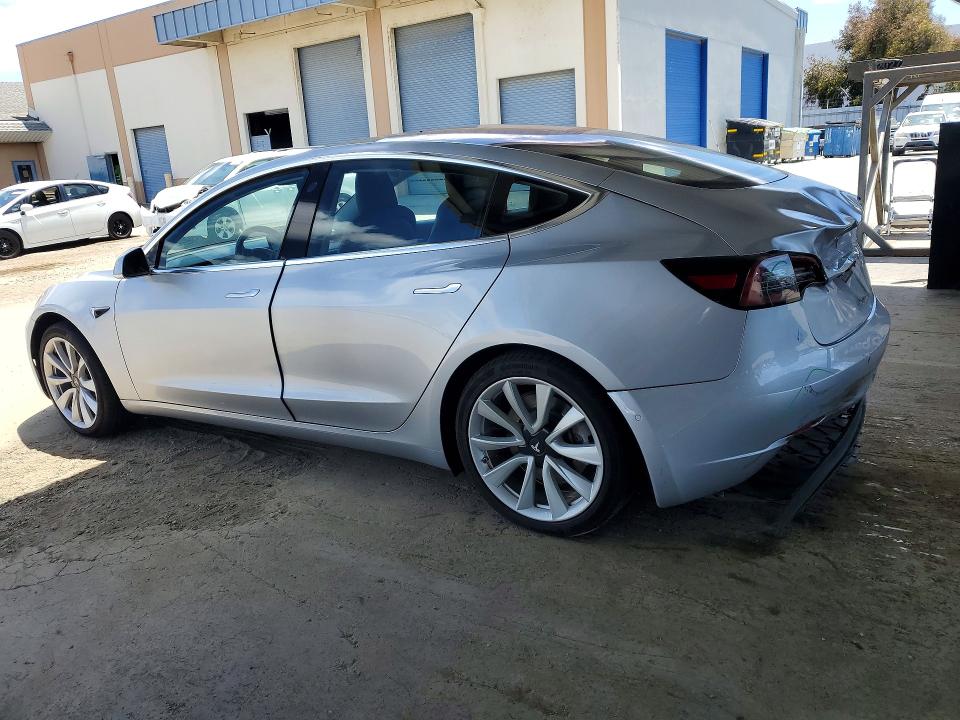 Продаж на аукціоні авто 2018 Tesla 3, vin: 5YJ3E1EA3JF048729, номер лоту: 57782206