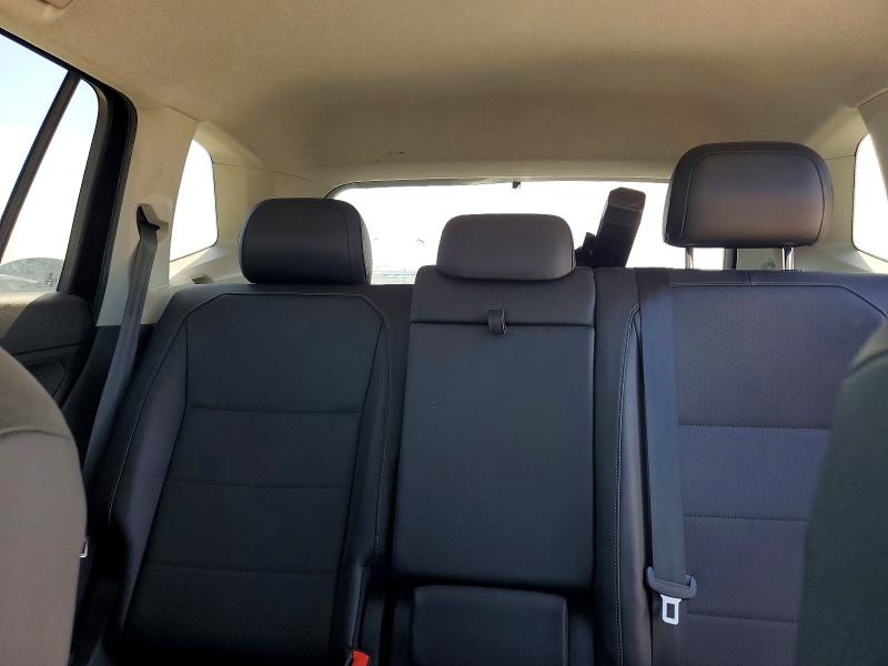 Продажа на аукционе авто 2018 Volkswagen Tiguan, vin: 3VV2B7AX2JM170884, номер лота: 57292196