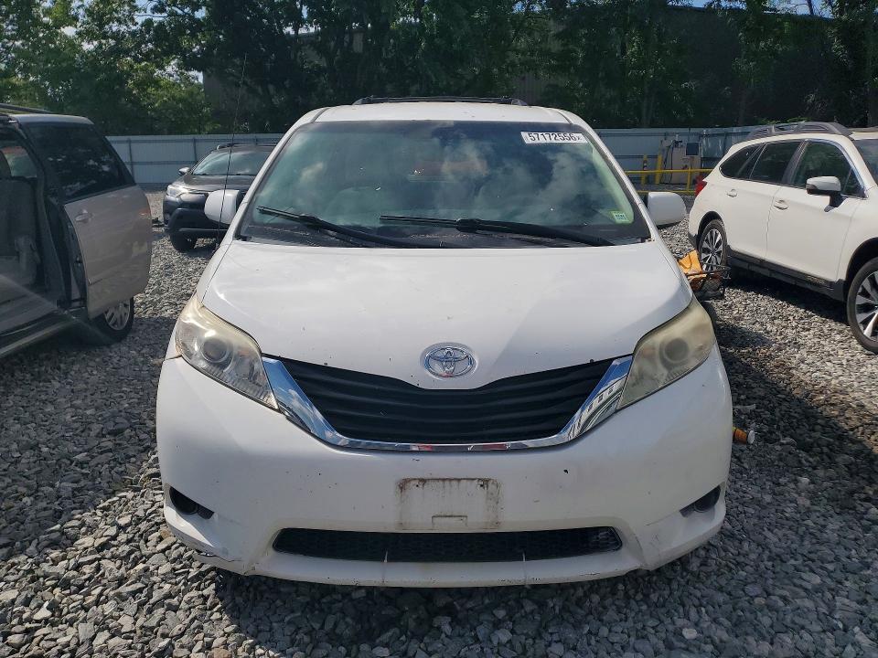 2012 Toyota Sienna მანქანა იყიდება აუქციონზე, vin: 5TDKK3DC8CS244425, აუქციონის ნომერი: 57172556