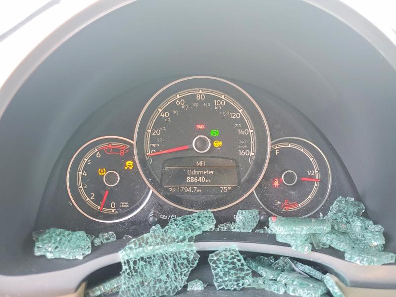 Продажа на аукционе авто 2019 Volkswagen Beetle, vin: 3VW5DAAT6KM508530, номер лота: 58525736
