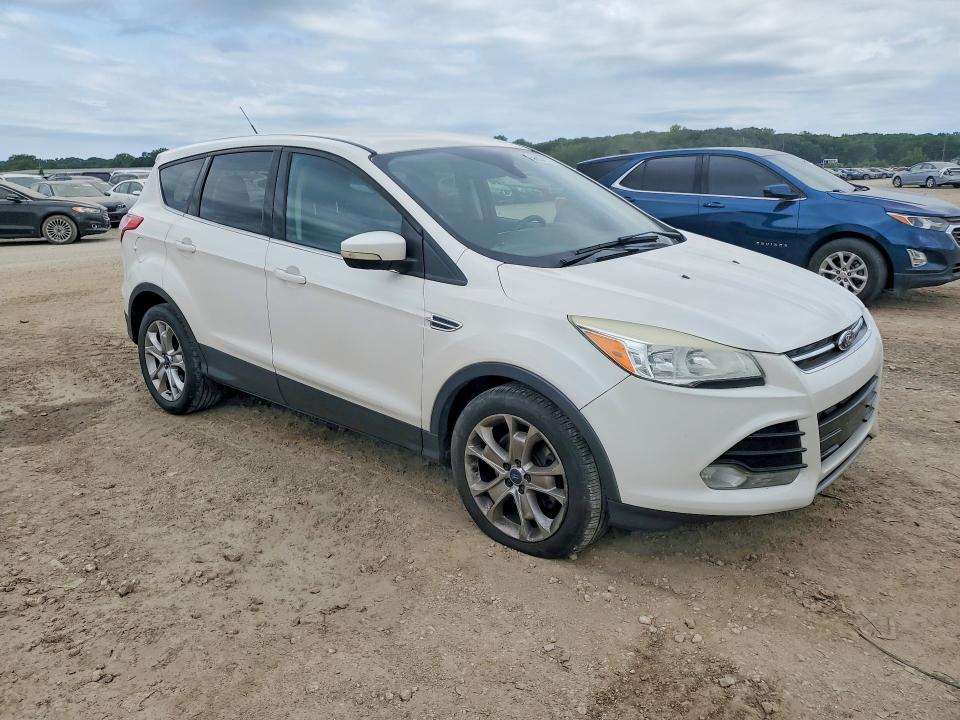 2013 Ford Escape მანქანა იყიდება აუქციონზე, vin: 1FMCU9H98DUA07779, აუქციონის ნომერი: 55932316