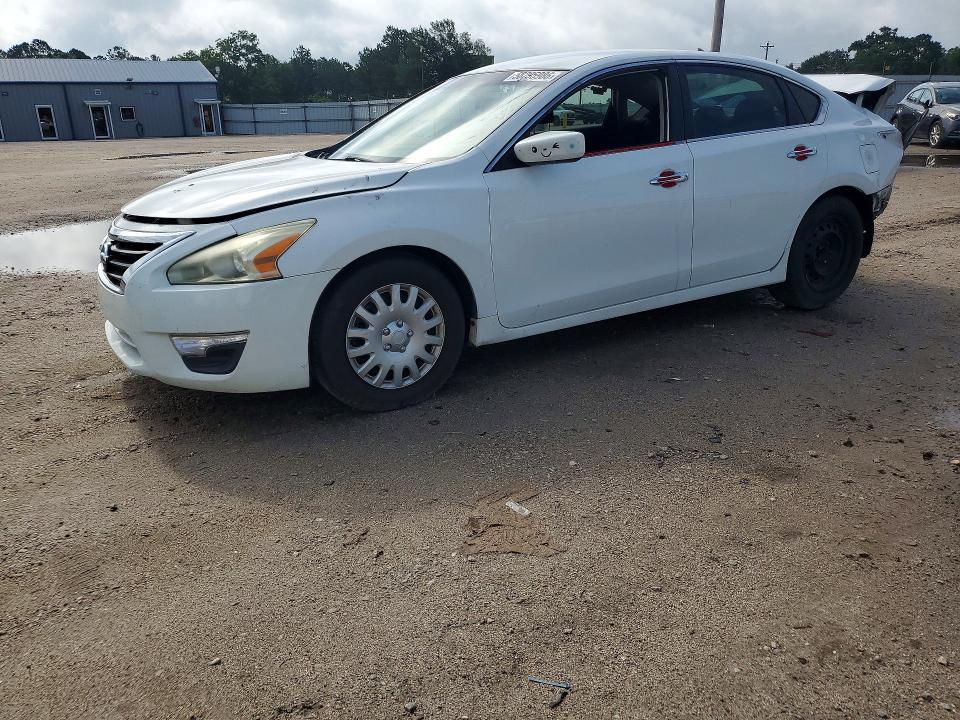 Продаж на аукціоні авто 2015 Nissan Altima, vin: 1N4AL3AP2FC250698, номер лоту: 58295986