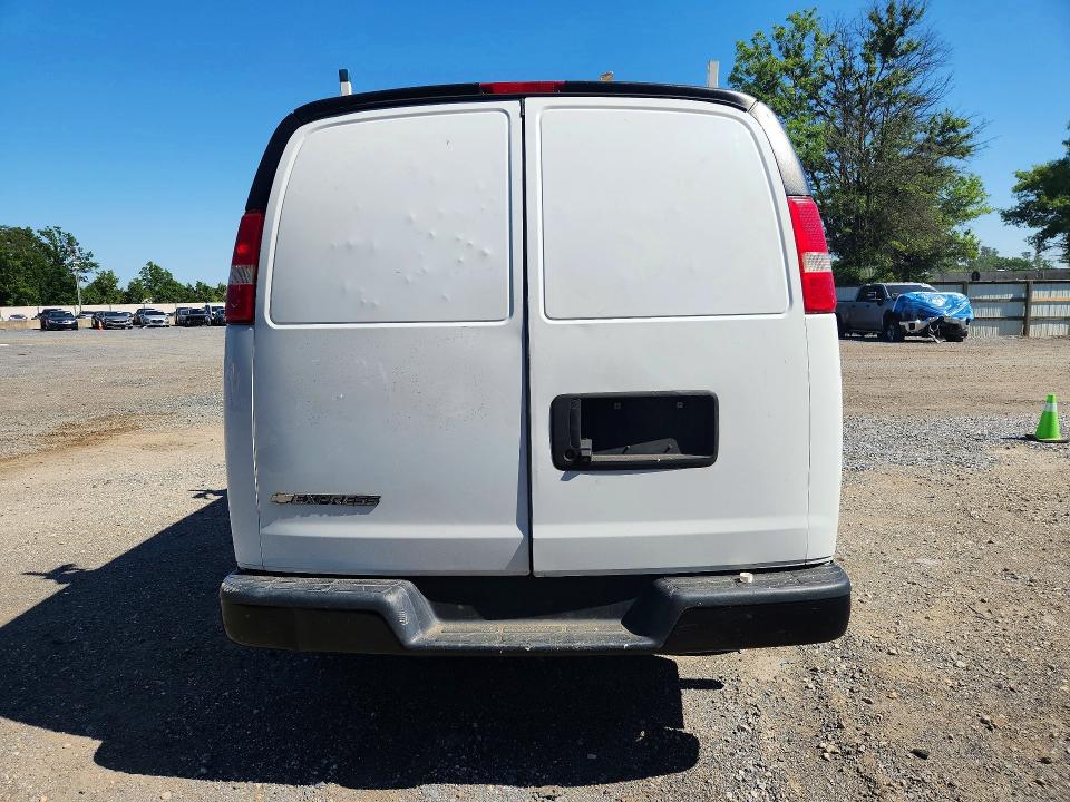 55680686 :رقم المزاد ، 1GCWGAFG6J1201686 vin ، 2018 Chevrolet Express G2500 مزاد بيع