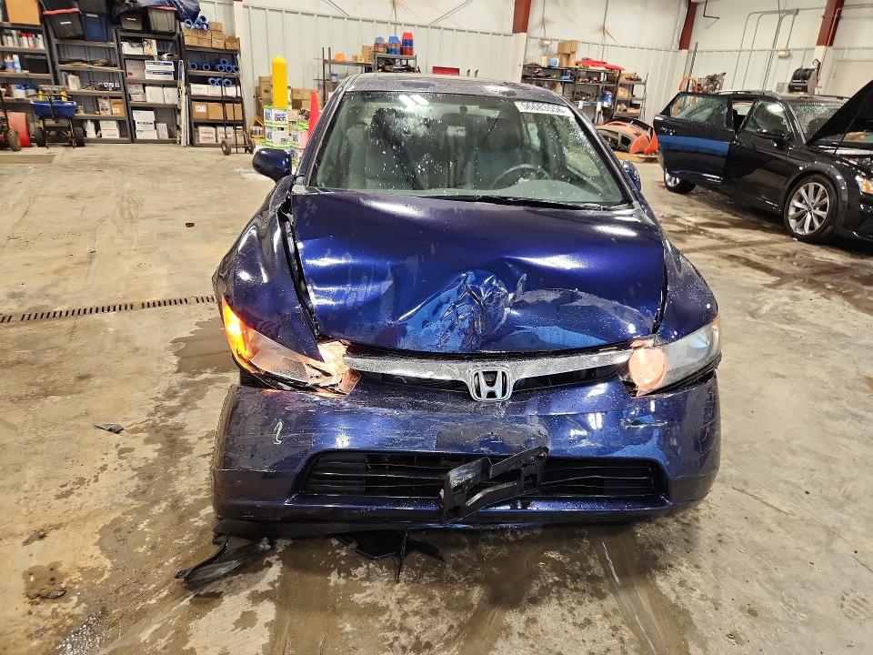 56683556 :رقم المزاد ، 2HGFA16988H523567 vin ، 2008 Honda Civic مزاد بيع