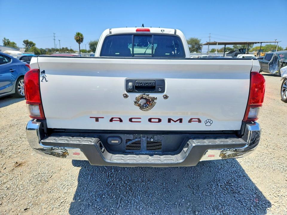 58490566 :رقم المزاد ، 3TYRX5GN7MT008069 vin ، 2021 Toyota Tacoma مزاد بيع