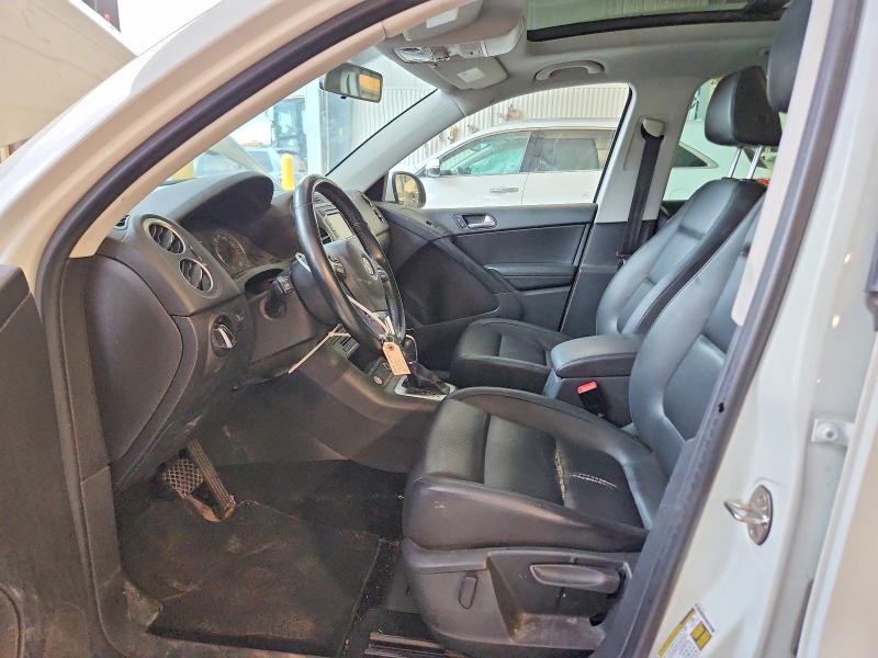 56835306 :رقم المزاد ، WVGBV7AX4FW502364 vin ، 2015 Volkswagen Tiguan مزاد بيع