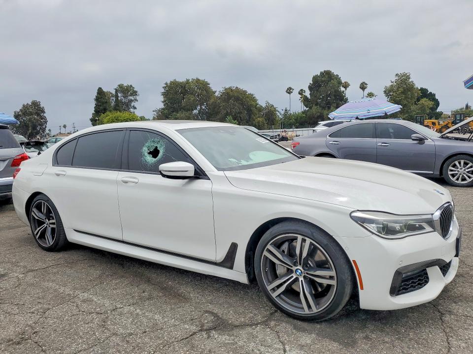 2016 Bmw 750 მანქანა იყიდება აუქციონზე, vin: WBA7F2C54GG416258, აუქციონის ნომერი: 59251296