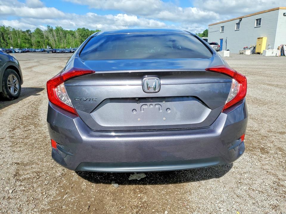 57390086 :رقم المزاد ، 2HGFC2F50JH026211 vin ، 2018 Honda Civic مزاد بيع