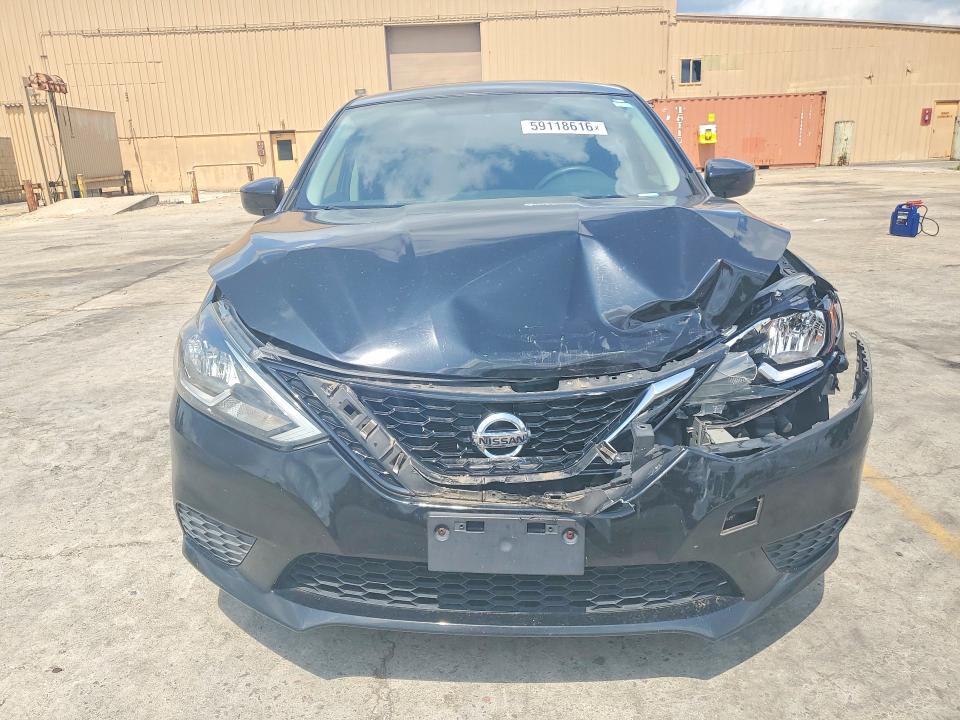 59118616 :رقم المزاد ، 3N1AB7AP5HY402717 vin ، 2017 Nissan Sentra مزاد بيع