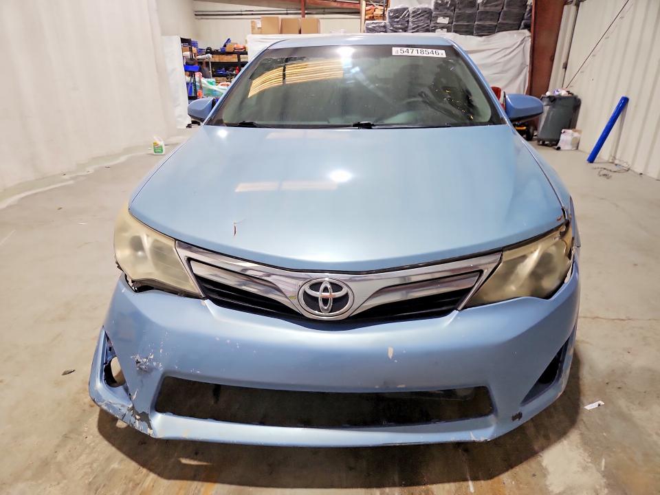 54718546 :رقم المزاد ، 4T4BF1FK1DR279819 vin ، 2013 Toyota Camry مزاد بيع