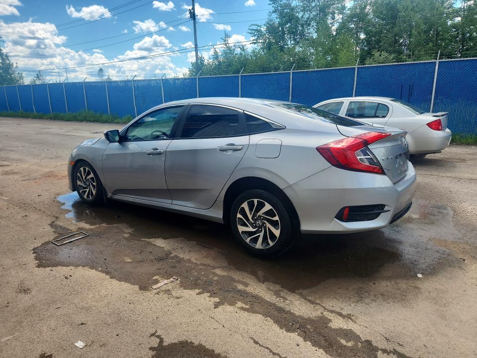 57873476 :رقم المزاد ، 2HGFC2F8XJH039364 vin ، 2018 Honda Civic مزاد بيع