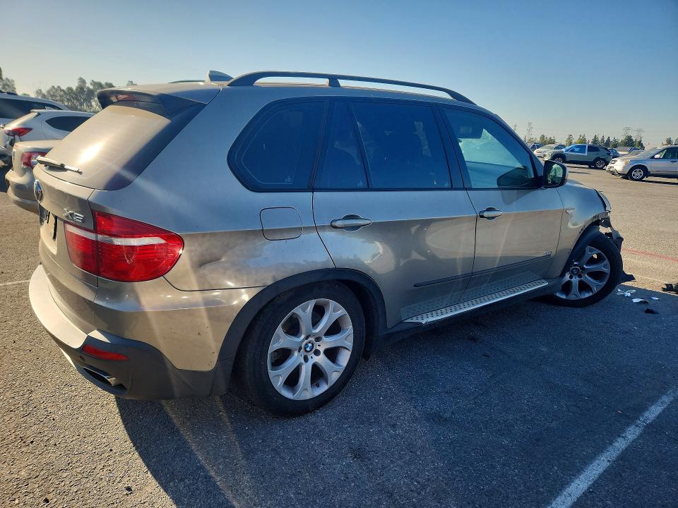 57361396 :رقم المزاد ، 5UXFE83518LZ98802 vin ، 2008 Bmw X5 مزاد بيع