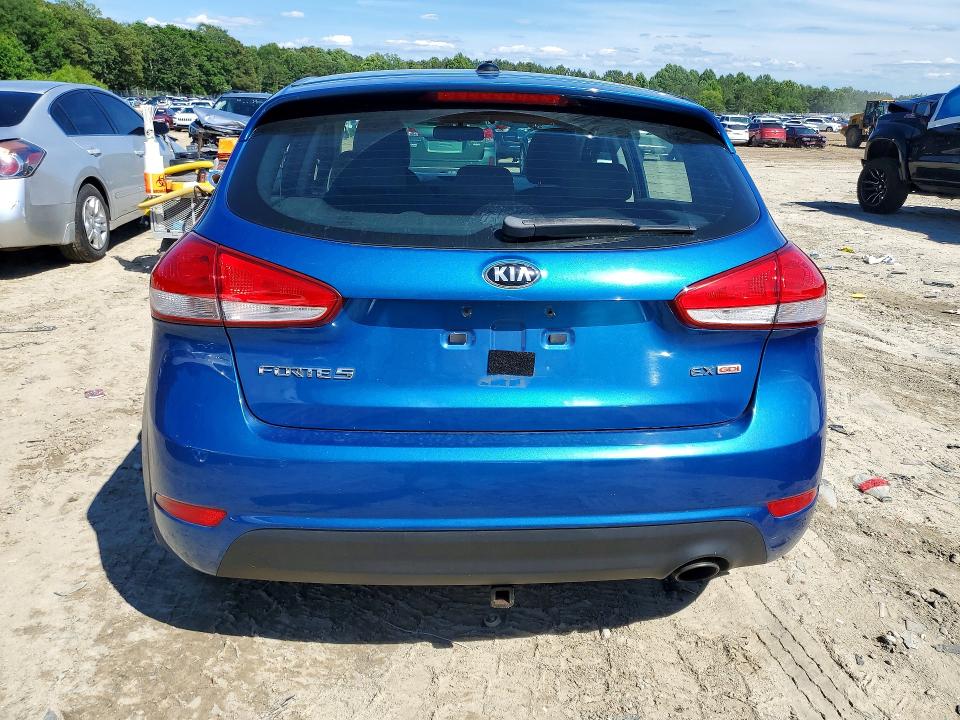 58158926 :رقم المزاد ، KNAFX5A85F5348635 vin ، 2015 Kia Forte مزاد بيع