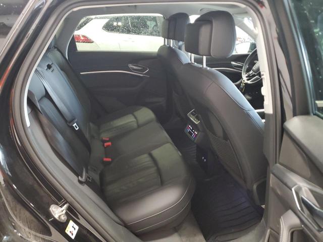 58962836 :رقم المزاد ، WA1AAAGE9MB027467 vin ، 2021 Audi E-tron مزاد بيع
