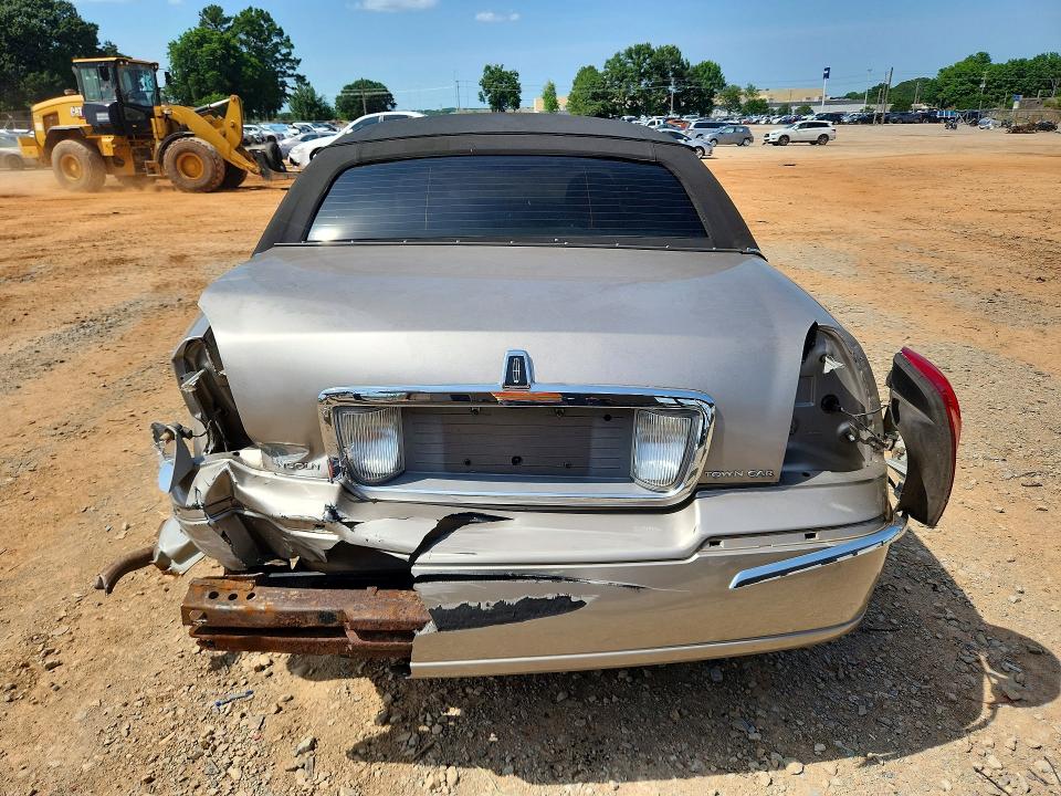 Aukcja sprzedaży 2003 Lincoln Town Car, vin: 1LNHM81W03Y640851, numer aukcji: 55417986