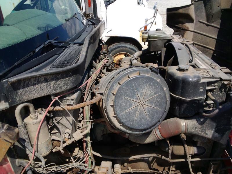 55915356 :رقم المزاد ، 1HTWCAAR25J039164 vin ، 2005 International 7400 مزاد بيع