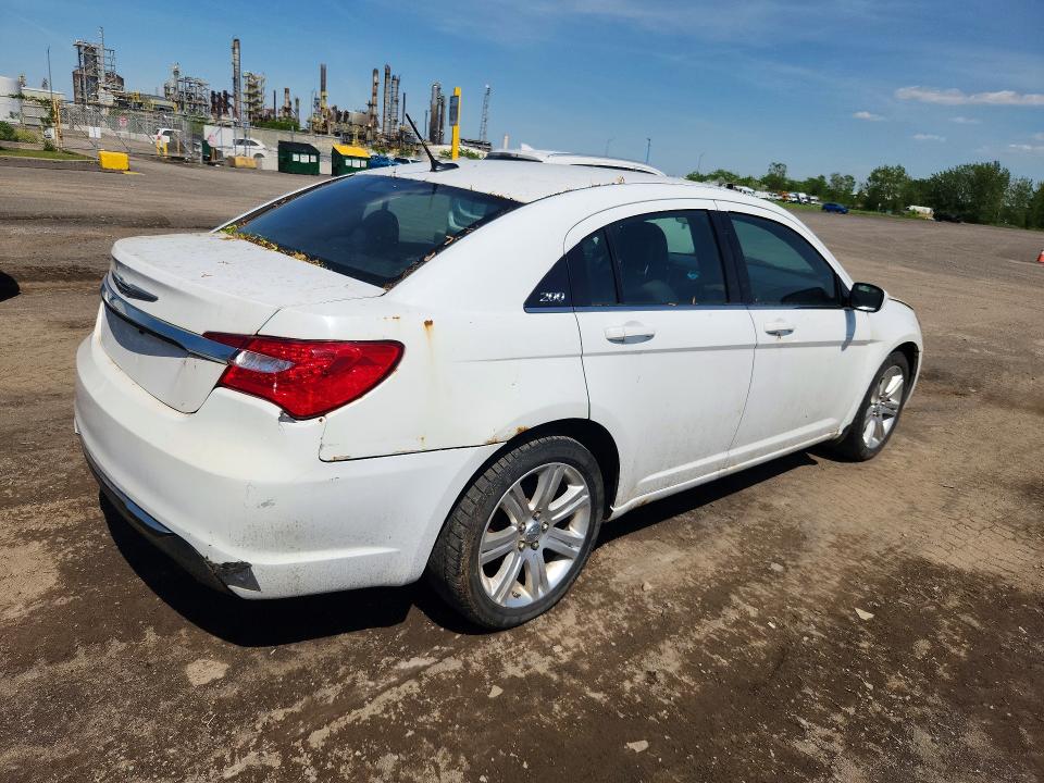 2013 Chrysler 200 მანქანა იყიდება აუქციონზე, vin: 1C3CCBBB4DN673854, აუქციონის ნომერი: 53597306