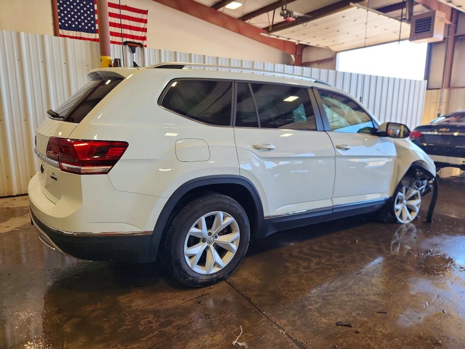 Продаж на аукціоні авто 2018 Volkswagen Atlas, vin: 1V2MR2CA1JC581126, номер лоту: 55821106