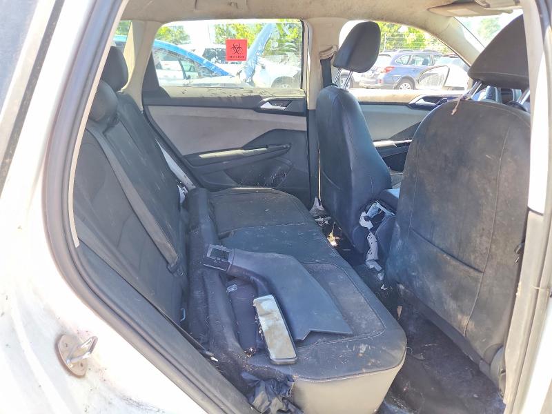 57166186 :رقم المزاد ، 3VVWX7B28NM043102 vin ، 2022 Volkswagen Taos مزاد بيع