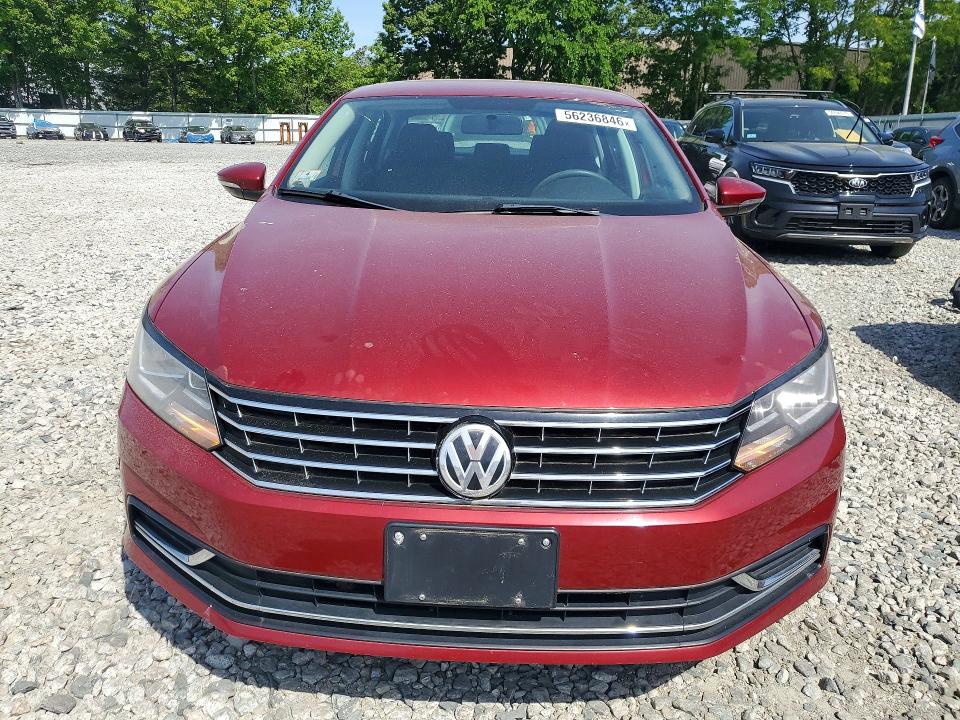 56236846 :رقم المزاد ، 1VWAT7A35HC058769 vin ، 2017 Volkswagen Passat مزاد بيع