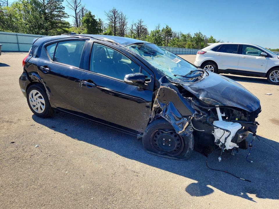2015 Toyota Prius C მანქანა იყიდება აუქციონზე, vin: JTDKDTB32F1104577, აუქციონის ნომერი: 58026516