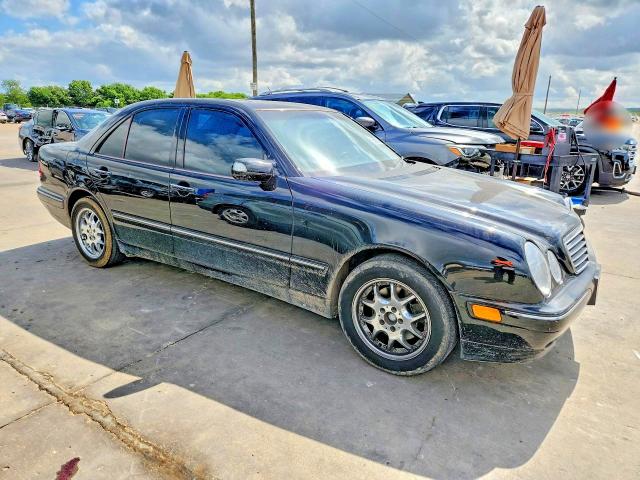 56827146 :رقم المزاد ، WDBJF65J41B255441 vin ، 2001 Mercedes-benz E مزاد بيع