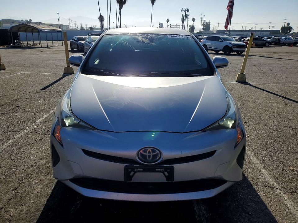 55896796 :رقم المزاد ، JTDKBRFUXH3037990 vin ، 2017 Toyota Prius مزاد بيع
