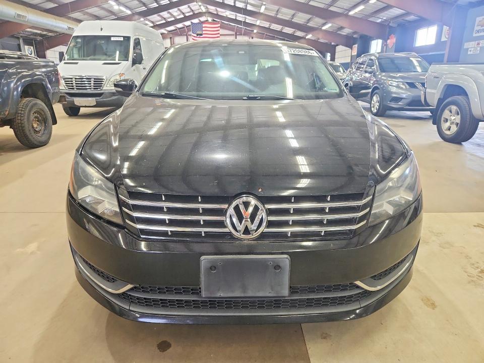 57208986 :رقم المزاد ، 1VWBN7A33EC058490 vin ، 2014 Volkswagen Passat مزاد بيع