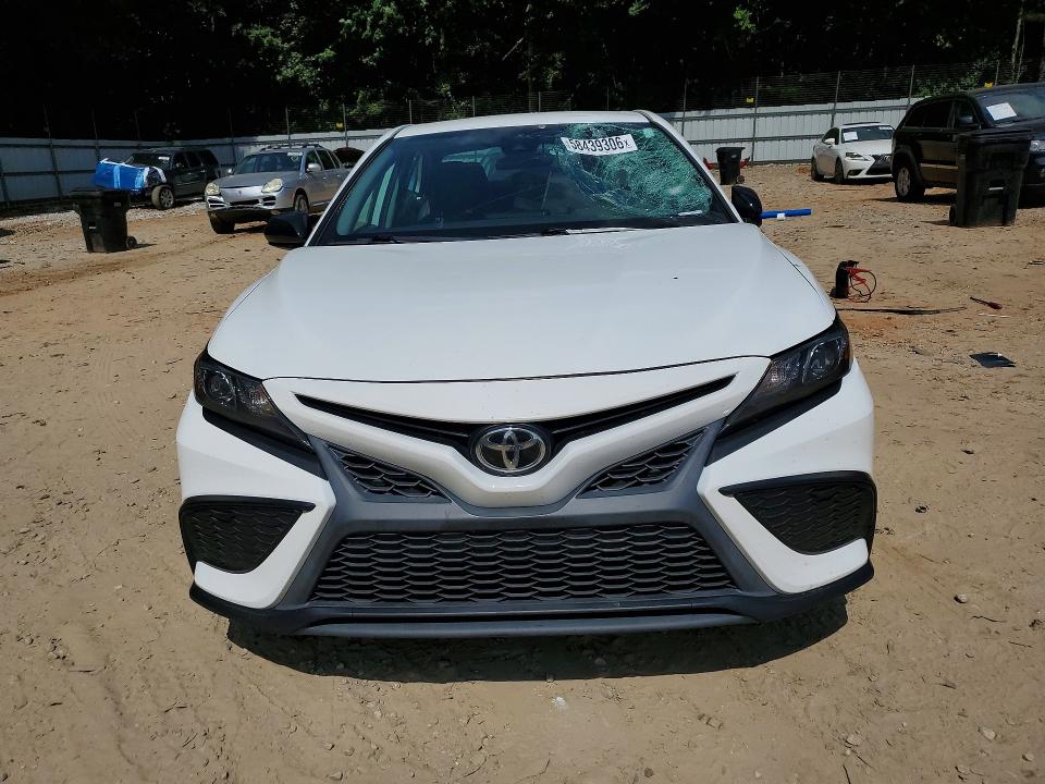 2021 Toyota Camry მანქანა იყიდება აუქციონზე, vin: 4T1G11AK1MU593640, აუქციონის ნომერი: 58439306