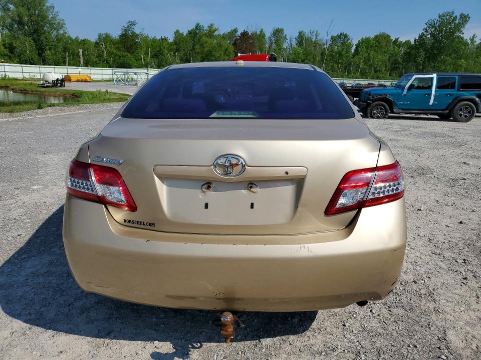 56404676 :رقم المزاد ، 4T1BF3EK3AU032515 vin ، 2010 Toyota Camry مزاد بيع