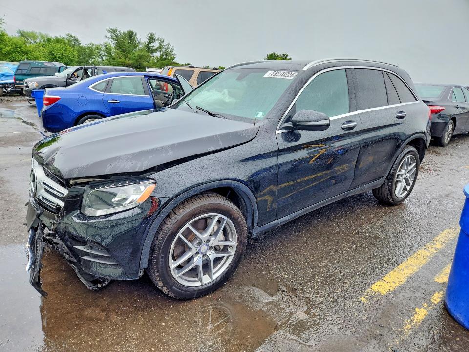 58270226 :رقم المزاد ، WDC0G4KB7HF140874 vin ، 2017 Mercedes-benz Glc مزاد بيع
