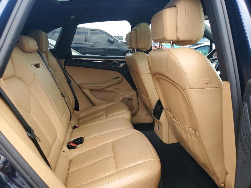 58142456 :رقم المزاد ، WP1AB2A54HLB16010 vin ، 2017 Porsche Macan مزاد بيع