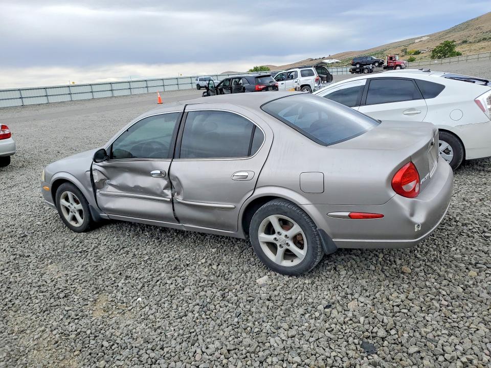 2000 Nissan Maxima მანქანა იყიდება აუქციონზე, vin: JN1CA31A5YT204700, აუქციონის ნომერი: 56644226