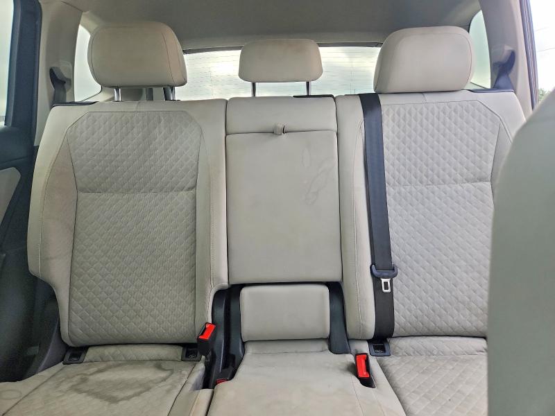 2019 Volkswagen Tiguan მანქანა იყიდება აუქციონზე, vin: 3VV1B7AX4KM173685, აუქციონის ნომერი: 57776106