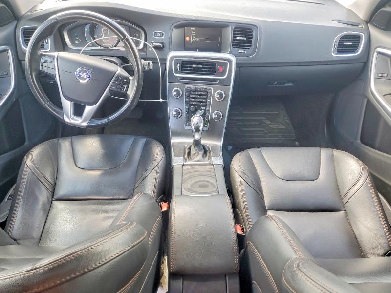 2015 Volvo V60 Cross Country მანქანა იყიდება აუქციონზე, vin: YV4612HK7F1001994, აუქციონის ნომერი: 53250986