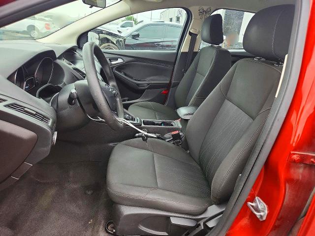 57725036 :رقم المزاد ، 1FADP3FEXJL281800 vin ، 2018 Ford Focus مزاد بيع