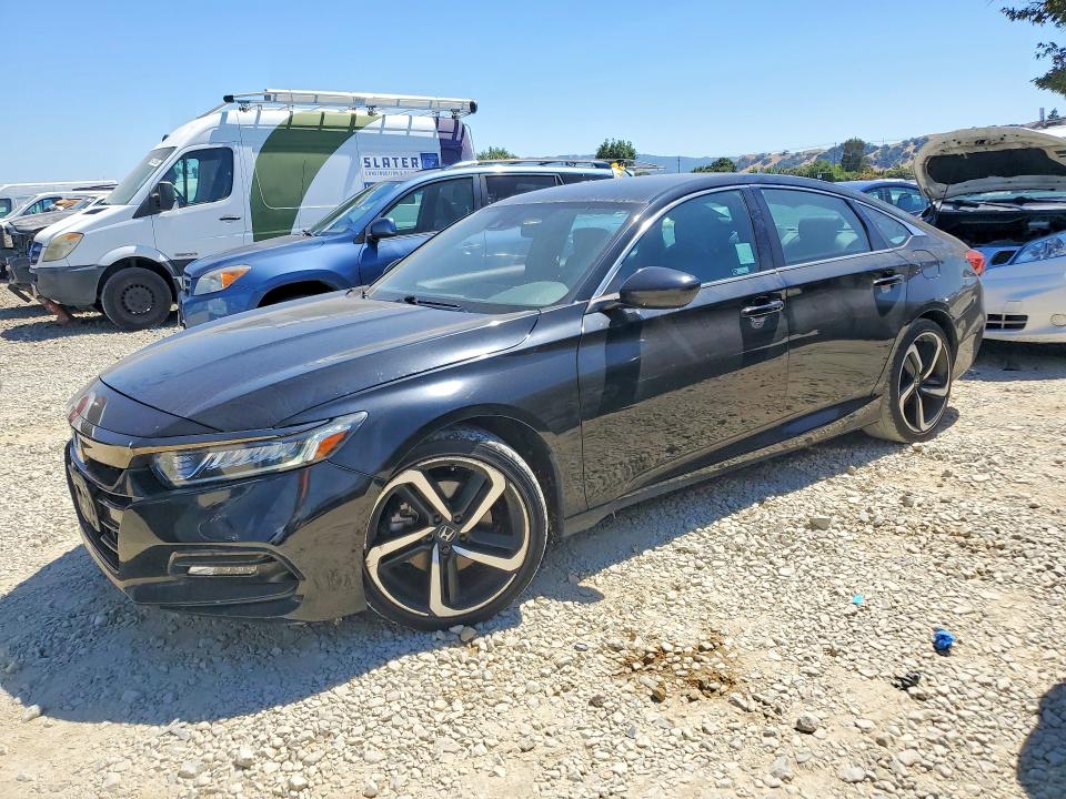 Auction sale of the 2019 Honda Accord, vin: 1HGCV1F33KA079720, lot number: 58652026