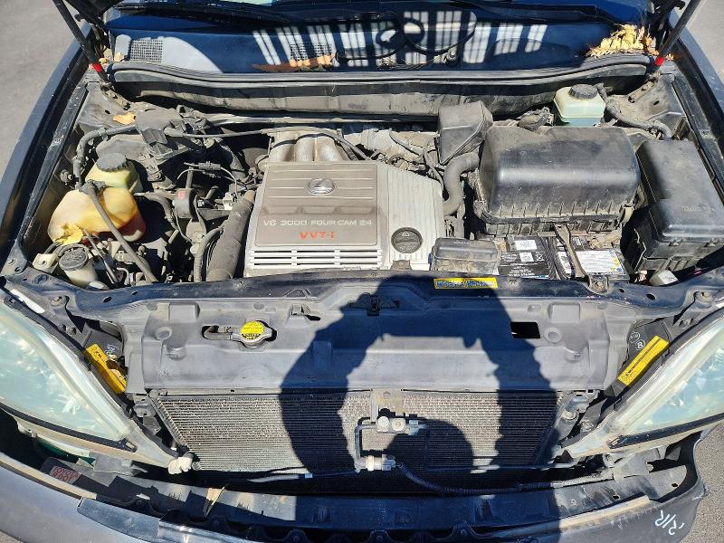 56072106 :رقم المزاد ، JTJGF10U510103127 vin ، 2001 Lexus Rx مزاد بيع