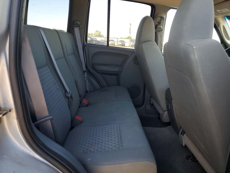 56928036 :رقم المزاد ، 1J4GL48K05W571831 vin ، 2005 Jeep Liberty مزاد بيع