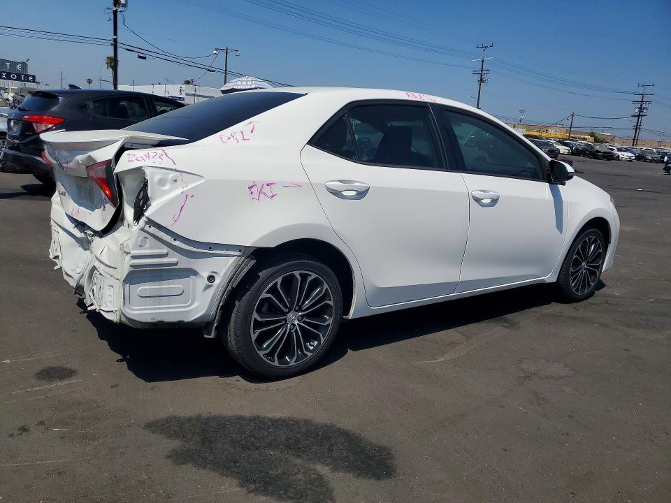 Продаж на аукціоні авто 2015 Toyota Corolla, vin: 5YFBURHE6FP310606, номер лоту: 55650356