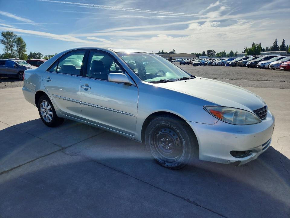 58069596 :رقم المزاد ، JTDBF30K420055841 vin ، 2002 Toyota Camry مزاد بيع